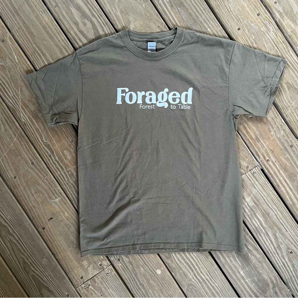 NEW Ultra Cotton L Gildan Olive Tshirt.”Foraged Forest To Table” Graphic. Unisex